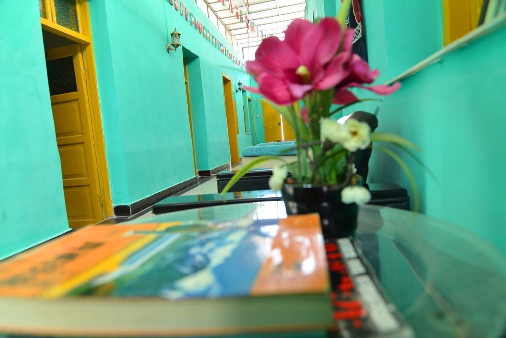 Happy Station Hostel Dunhuang Eksteriør billede