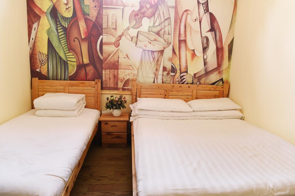 Happy Station Hostel Dunhuang Eksteriør billede